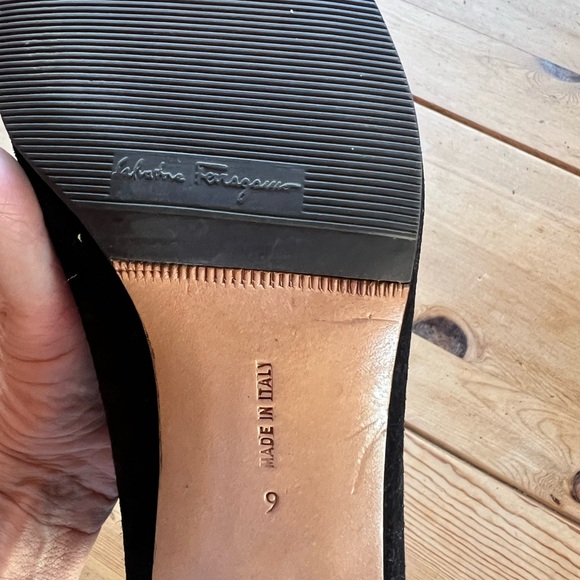 Salvatore Ferragamo black suede short lace up boot. Sz 9. Worn once. Like new - Picture 2 of 8